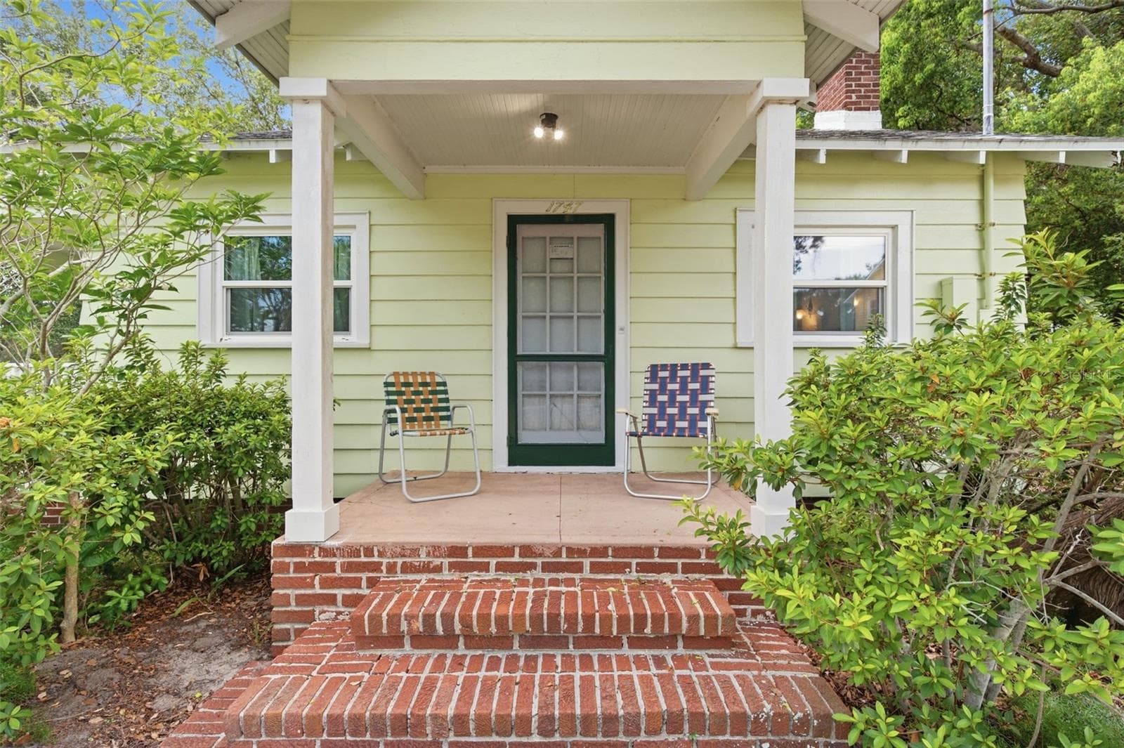 Single Family Residence at 1747 APACHE TRL, CLEARWATER, photo 4 of 64