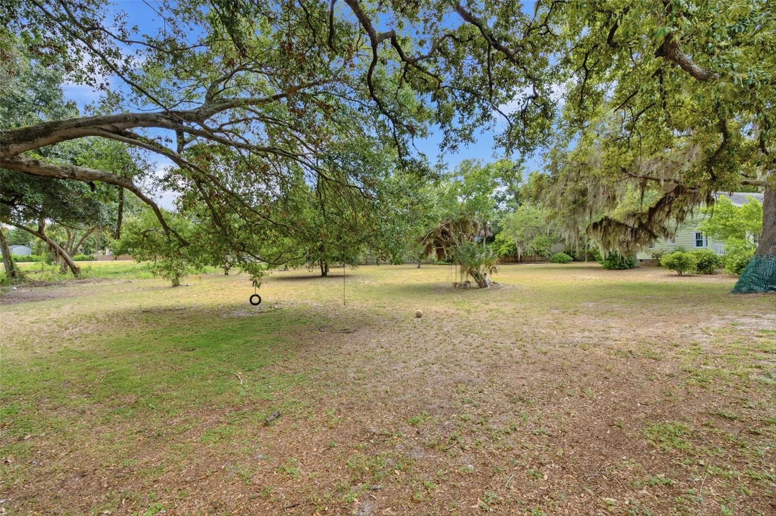 Single Family Residence at 1747 APACHE TRL, CLEARWATER, photo 13 of 64