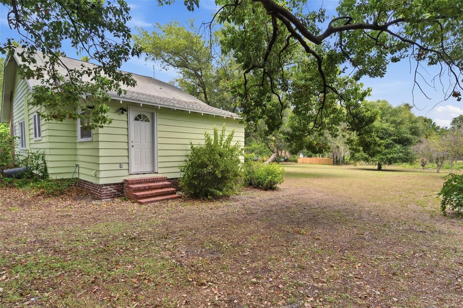 Single Family Residence at 1747 APACHE TRL, CLEARWATER, photo 46 of 64