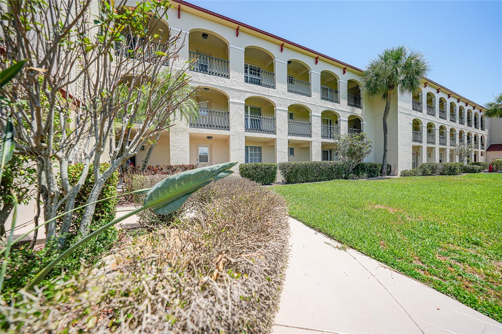 Condominium at 1 COLONY POINT DR #A10, PUNTA GORDA, photo 4 of 32