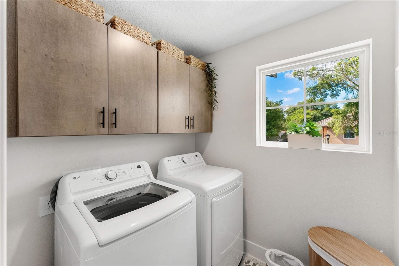 Single Family Residence at 2351 HUANIER CT, APOPKA, photo 21 of 23