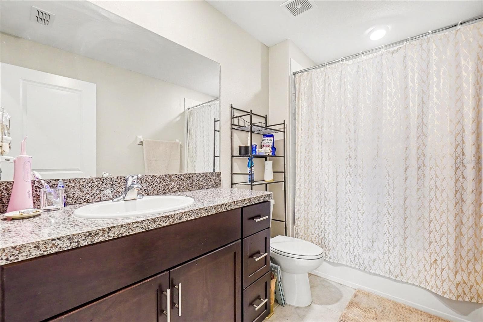 Single Family Residence at 14907 IMPERIAL PURPLE LN, WIMAUMA, photo 13 of 20
