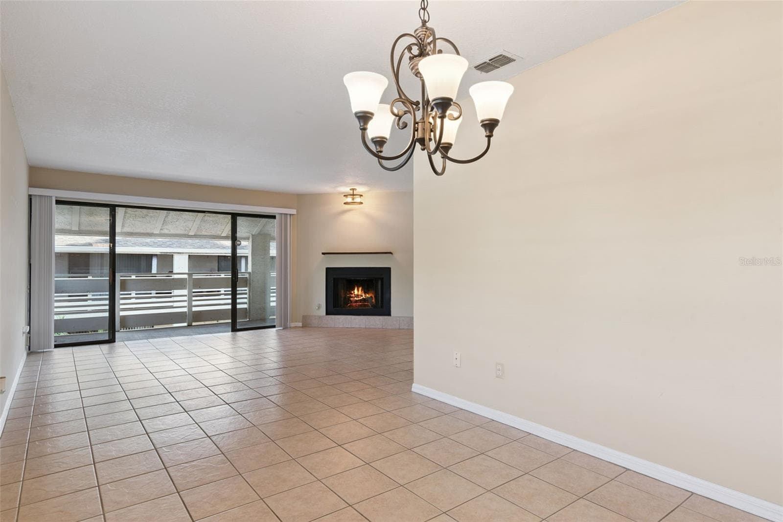 Dining room/Living room - 445 S NETHERWOOD CRES #2, ALTAMONTE SPRINGS