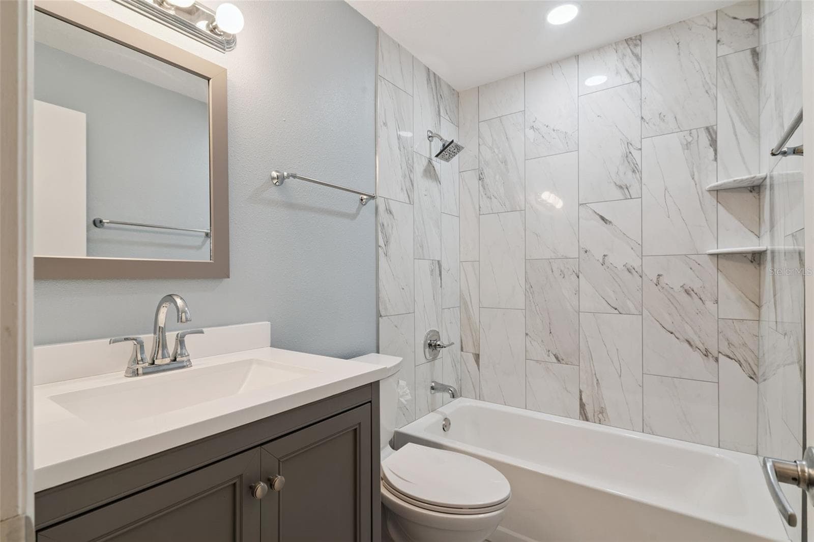 Second bath - 445 S NETHERWOOD CRES #2, ALTAMONTE SPRINGS
