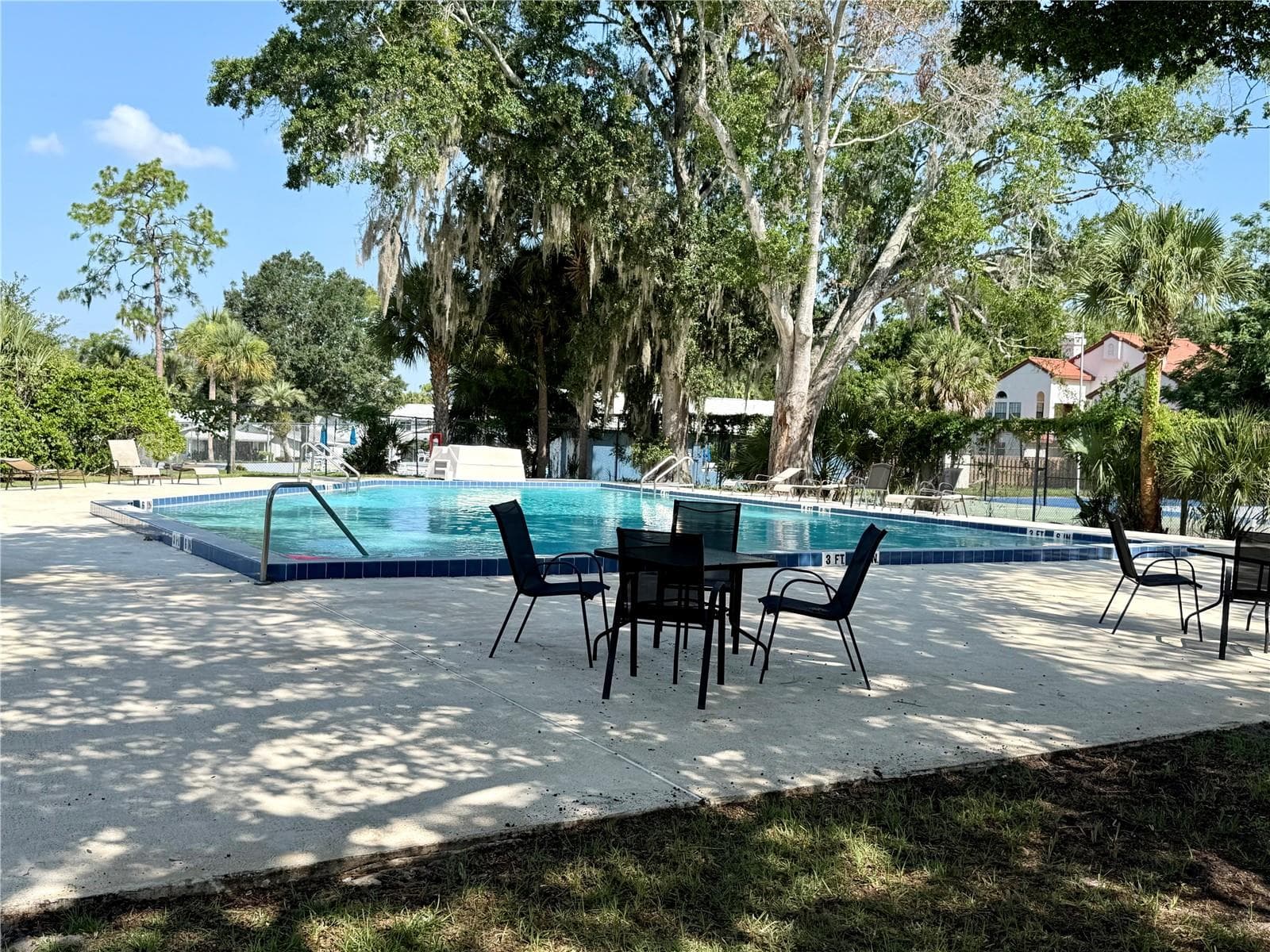 Community pool - 445 S NETHERWOOD CRES #2, ALTAMONTE SPRINGS