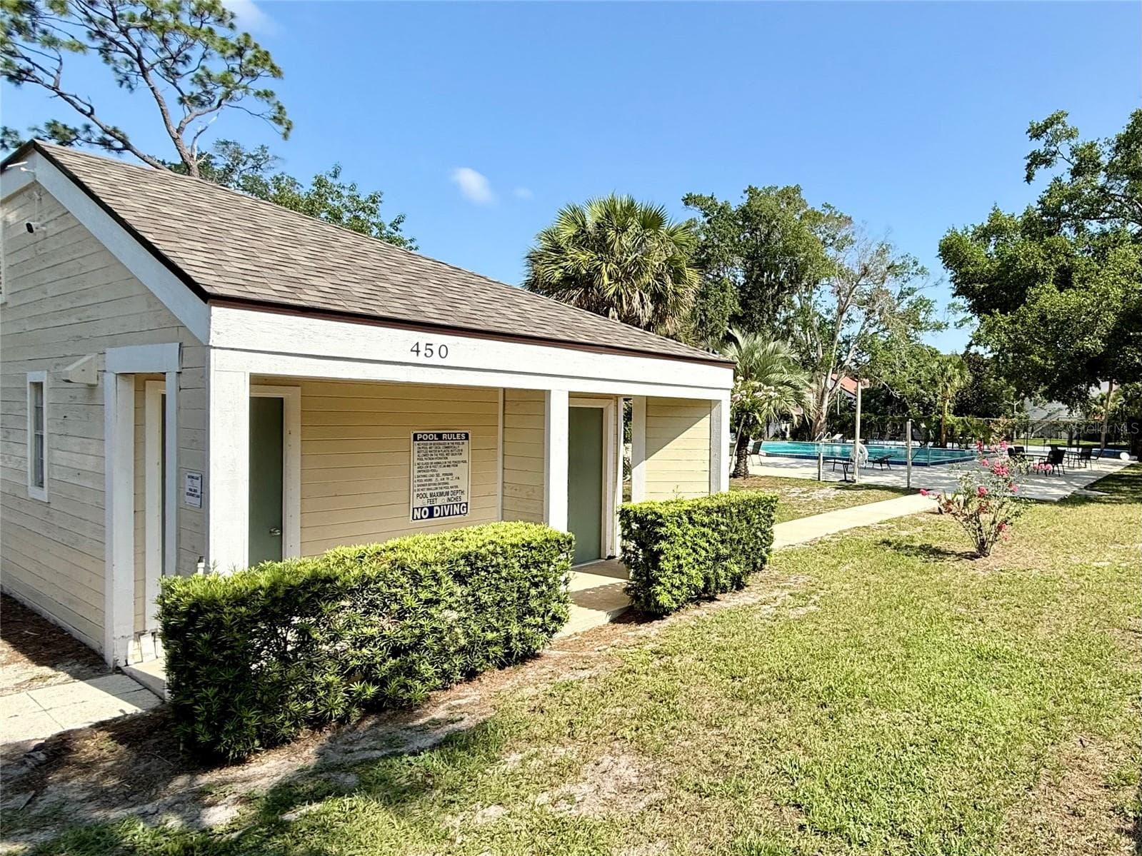Community pool area - 445 S NETHERWOOD CRES #2, ALTAMONTE SPRINGS