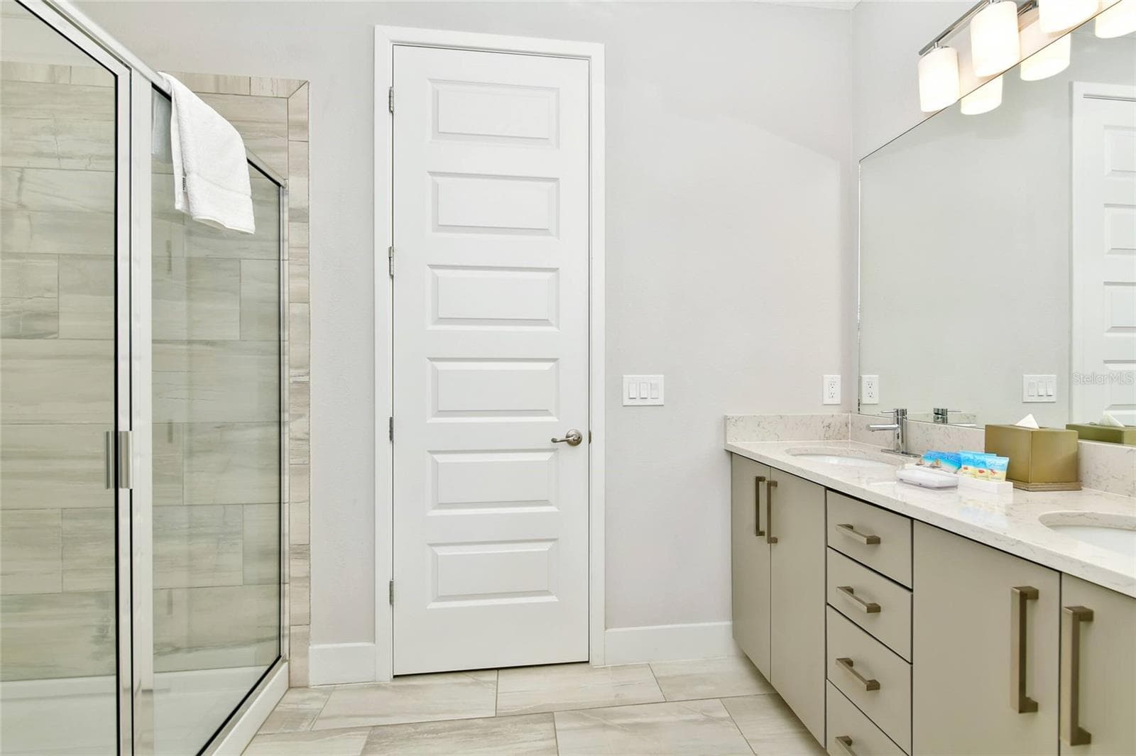 Single Family Residence at 393 SOUTHFIELD ST, KISSIMMEE, photo 15 of 29