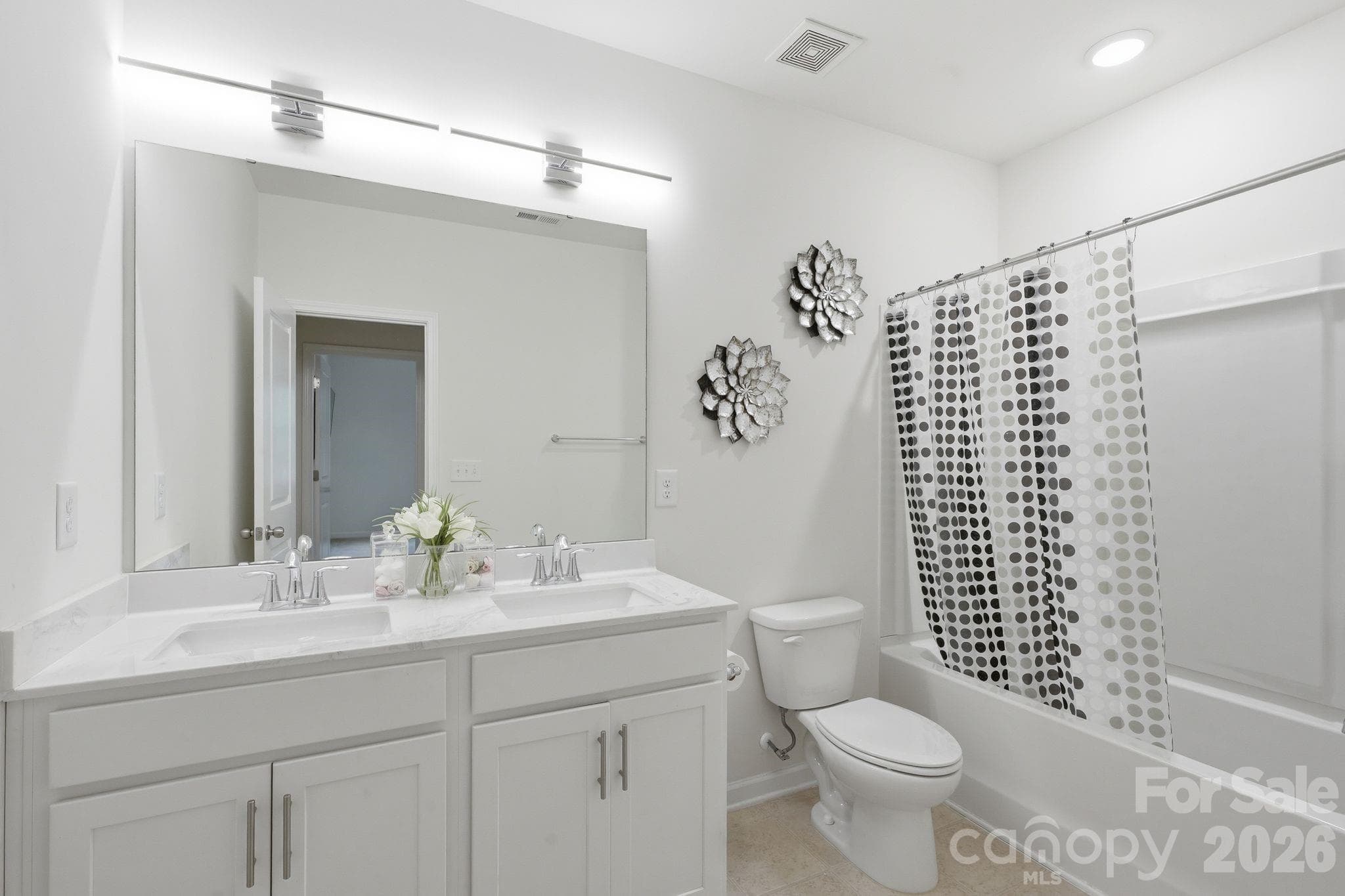 Walkout basement bathroom - 4870 Summerside Drive, Lake Wylie