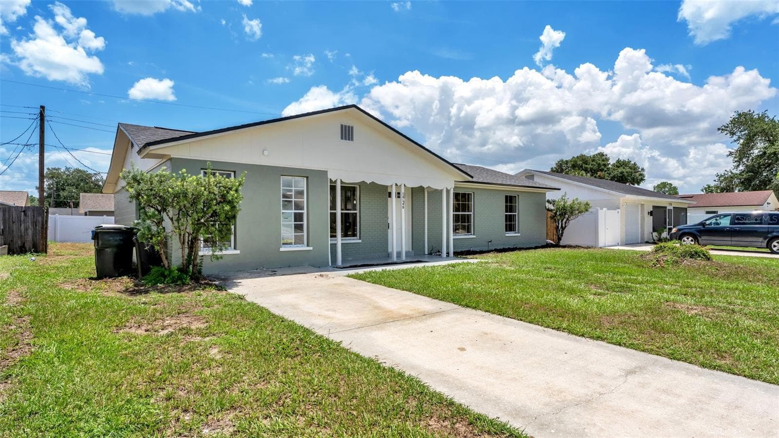 Single Family Residence at 1726 CORDOVA CIR W, LAKELAND, photo 2 of 35