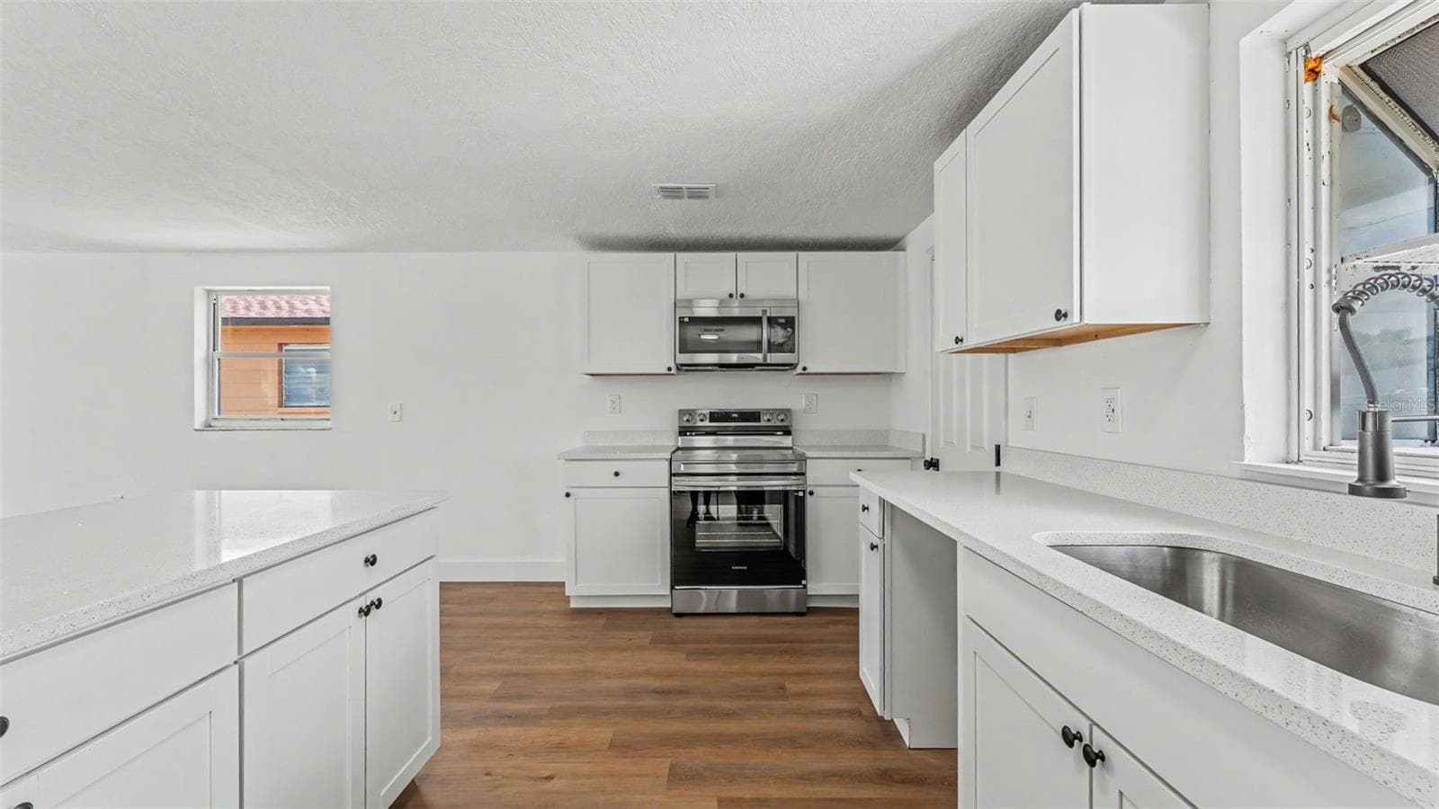 Single Family Residence at 1726 CORDOVA CIR W, LAKELAND, photo 10 of 35