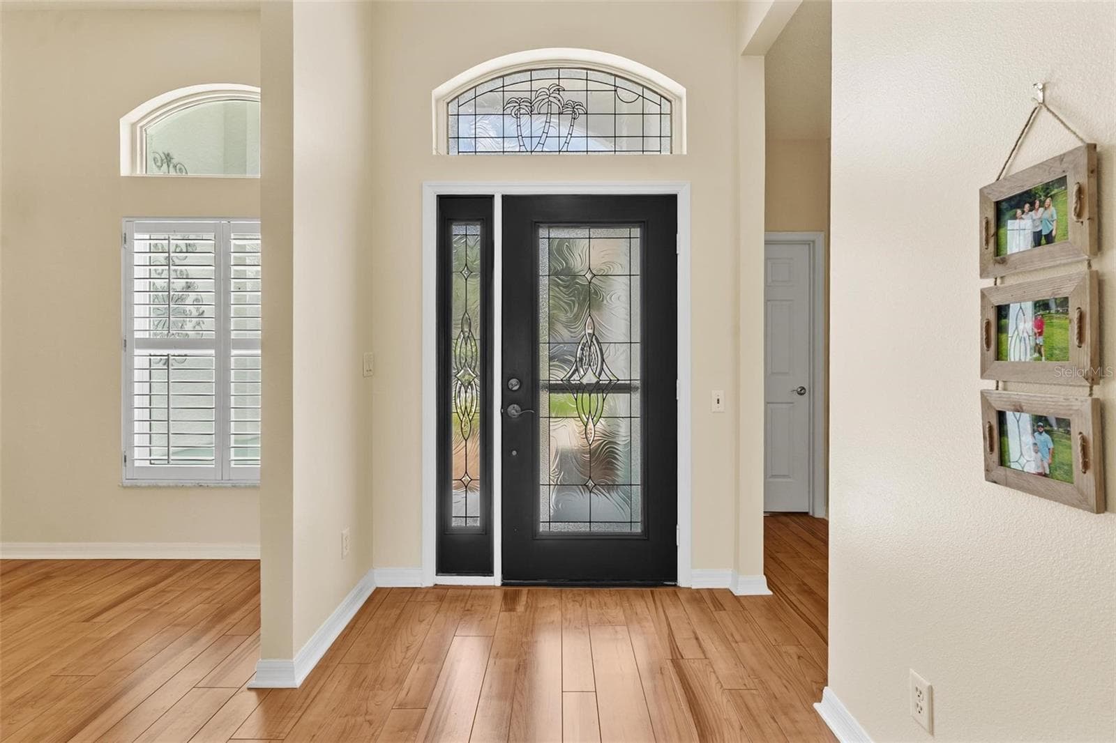 Entry - 3354 SAINT LUCIA CT, TAVARES