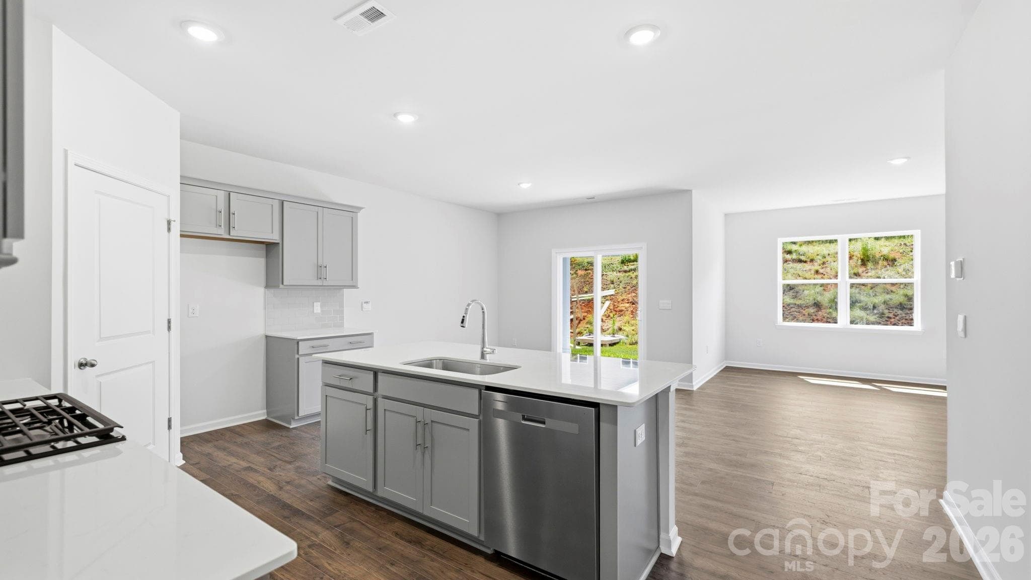 Single Family Residence at Waynesville, photo 4 of 33