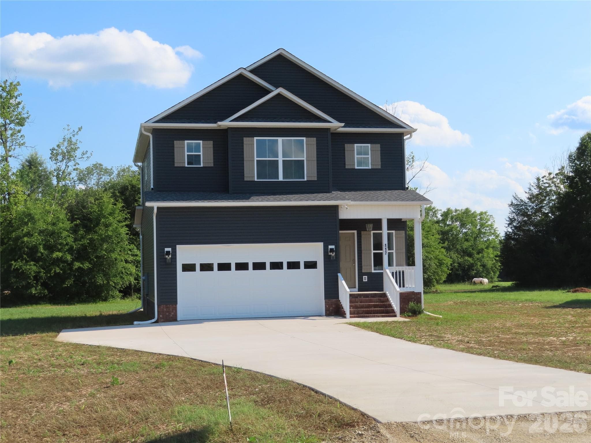 Single Family Residence at 117 Mason Tanner Court, Rock Hill, photo 2 of 23