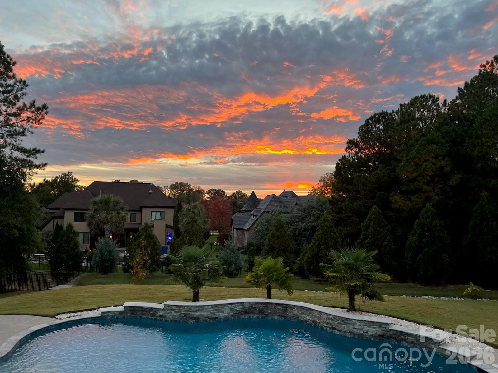 Single Family Residence at 1016 Ladera Drive, Waxhaw, photo 6 of 48