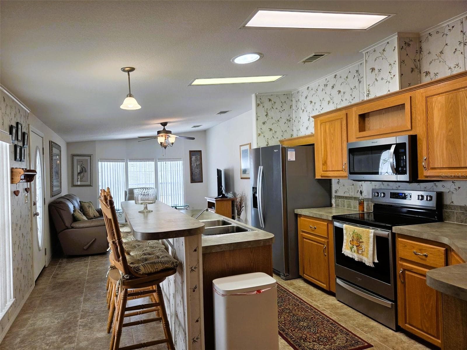 View of Kitchen from Dining Room - 3324 OVERCUP OAK TER, SARASOTA