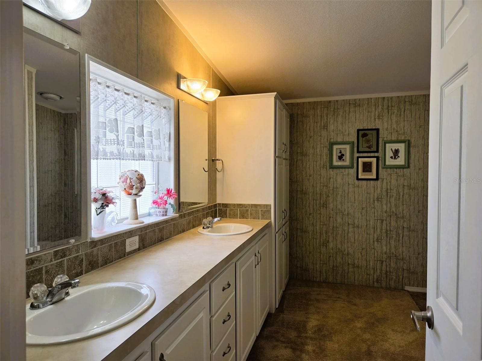 Primary Bath with large vanity - 3324 OVERCUP OAK TER, SARASOTA