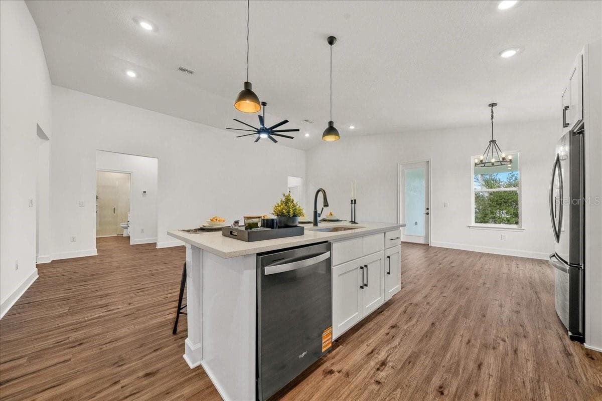 Single Family Residence at 10459 ABBEVILLE ST, SPRING HILL, photo 15 of 50