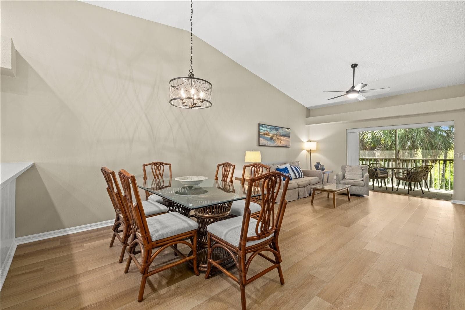 GREAT ROOM OPENING TO THE BACK TROPICAL PARADISE. - 9550 HIGH GATE DR #1525, SARASOTA