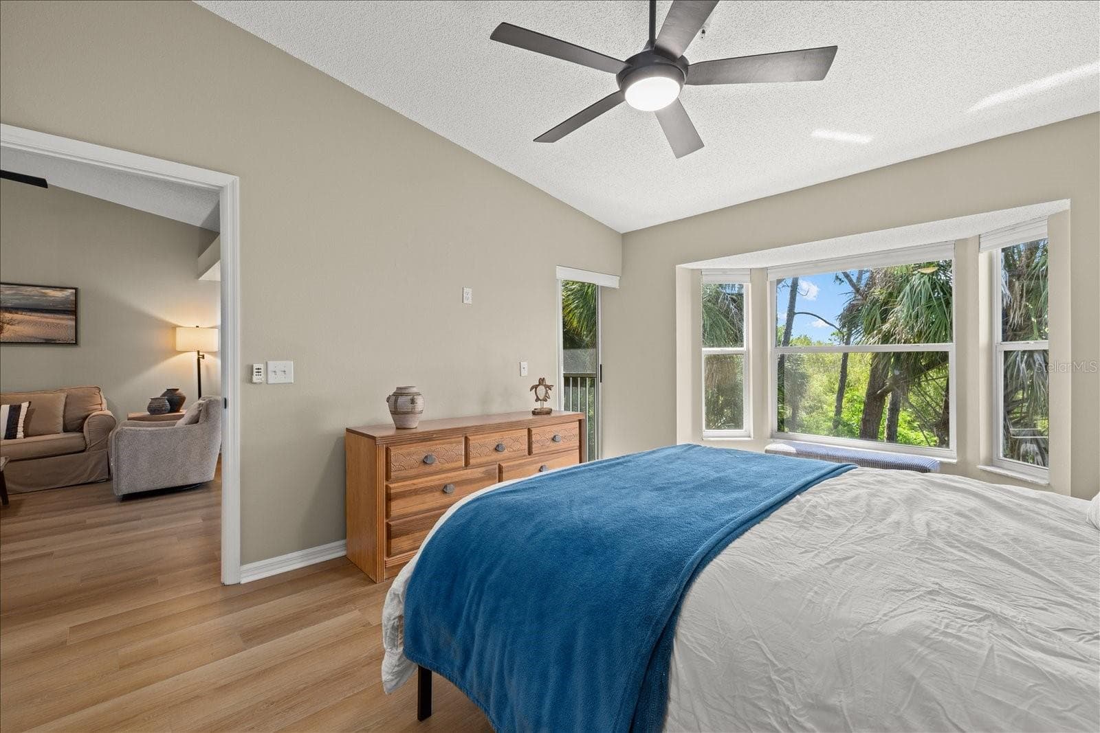 DOOR FROM PRIMARY TO THE BACK LANAI - 9550 HIGH GATE DR #1525, SARASOTA