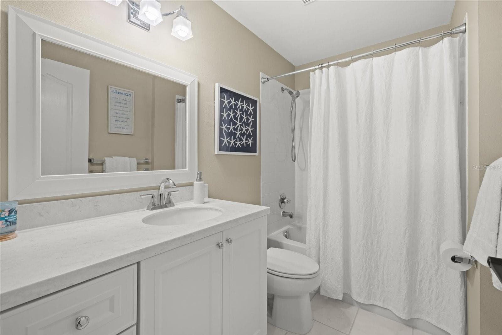 2ND BATHROOM WITHTUB/SHOWER & MARBLE VANITY - 9550 HIGH GATE DR #1525, SARASOTA