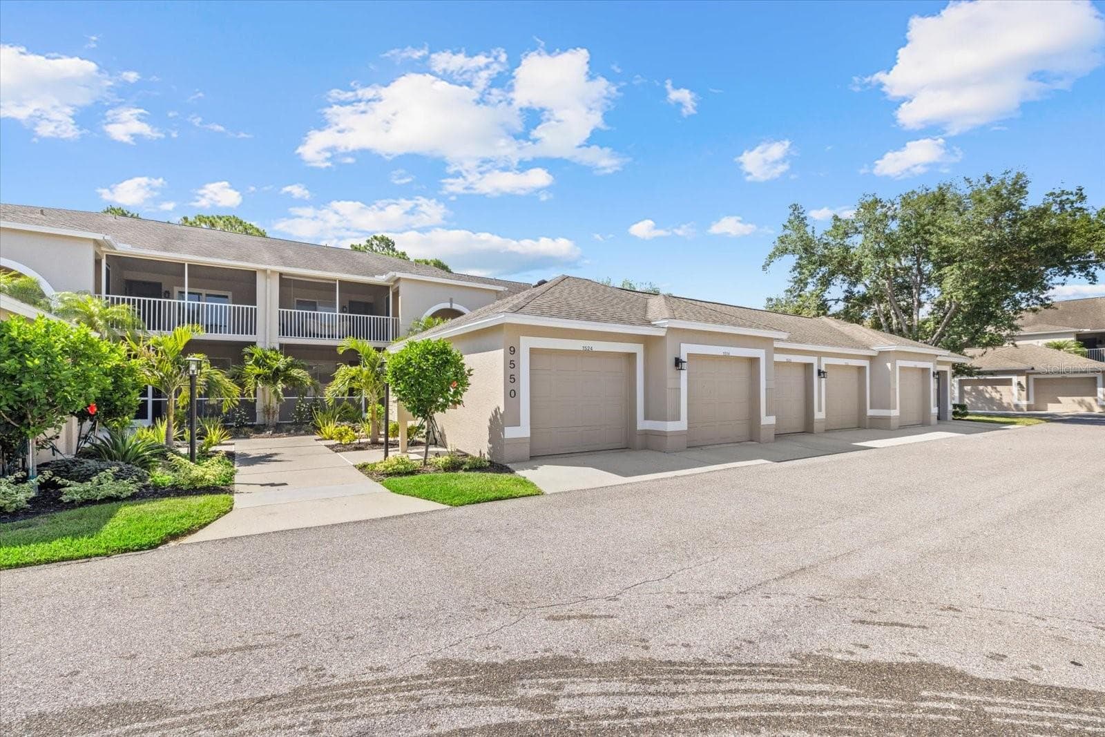 ONE CAR GARAGE WITH STORAGE - 9550 HIGH GATE DR #1525, SARASOTA