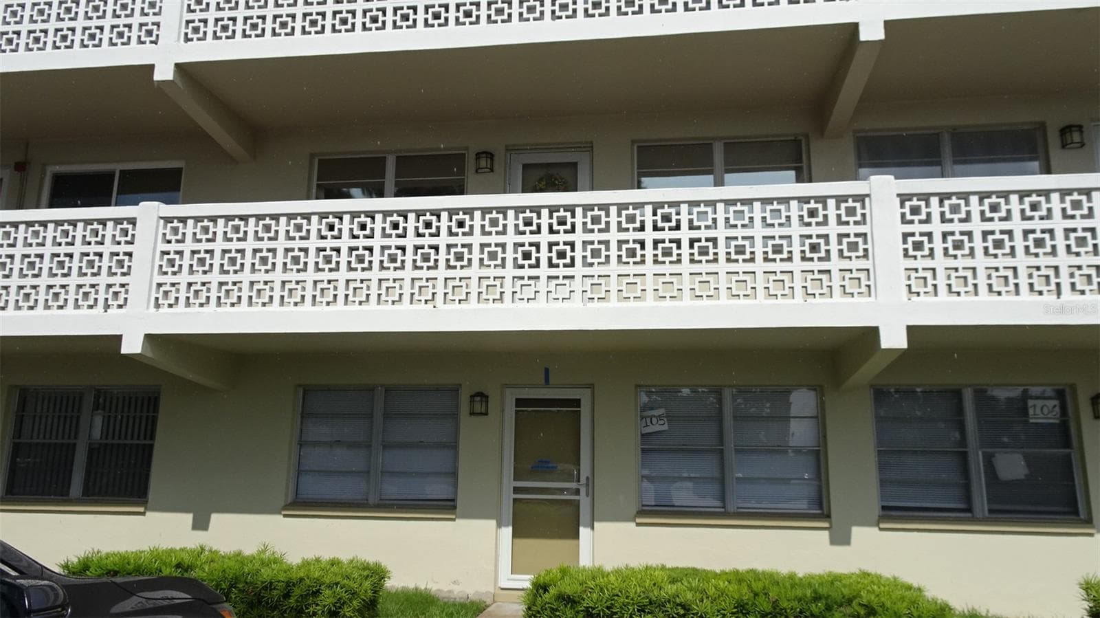 8100 DR MARTIN LUTHER KING JR ST N #105