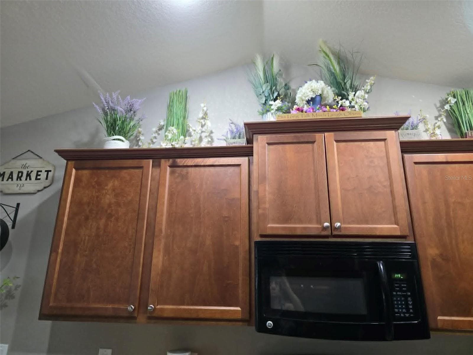 Kitchen Cabinets and Microwave - 1982 WINSLOW LN, NORTH PORT