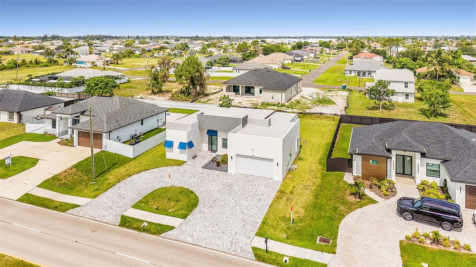 Single Family Residence at 300 CHIQUITA BLVD N, CAPE CORAL, photo 24 of 27