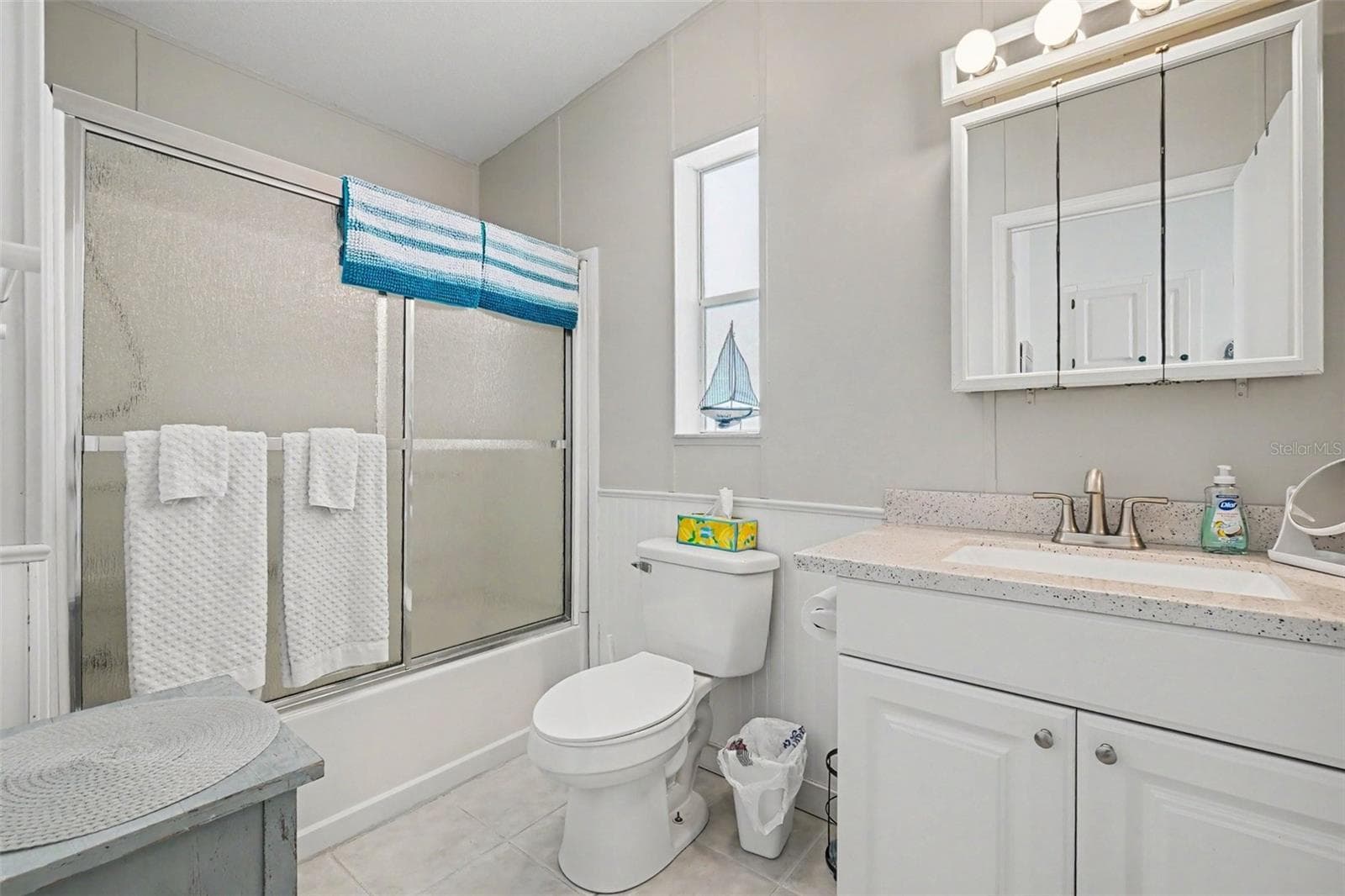 Manufactured Home at 226 BIMINI DR, PALMETTO, photo 10 of 17