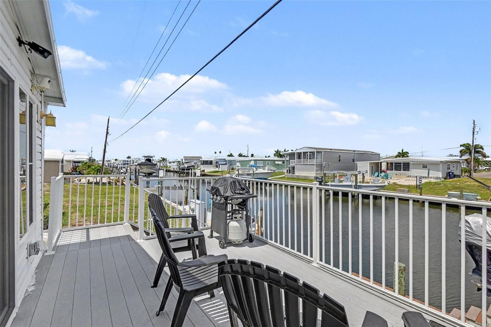 Manufactured Home at 226 BIMINI DR, PALMETTO, photo 11 of 17
