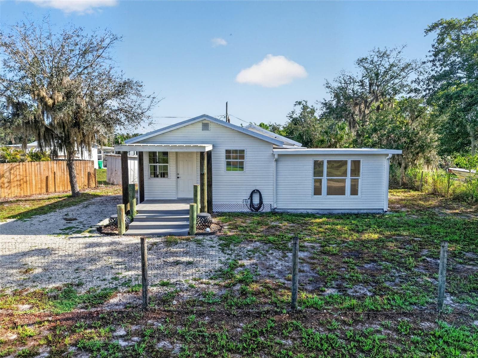 Single Family Residence at 8024 HILLMAN AVE, PUNTA GORDA, photo 5 of 39