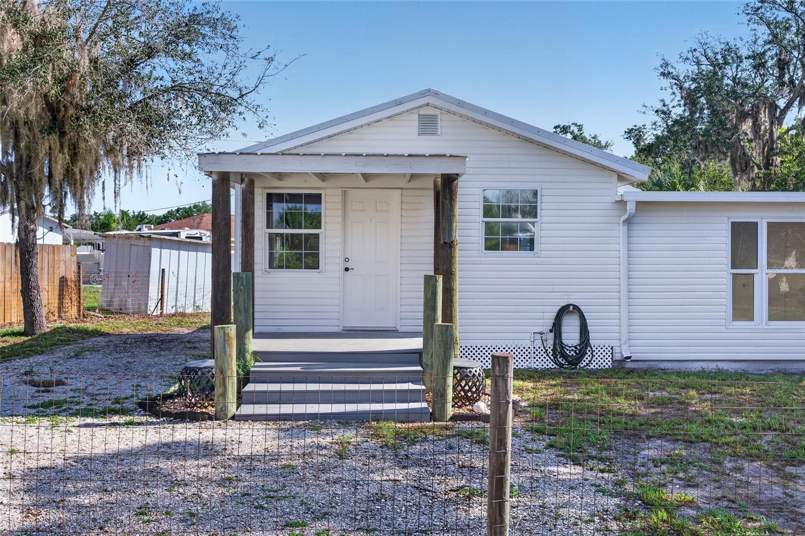 Single Family Residence at 8024 HILLMAN AVE, PUNTA GORDA, photo 6 of 39