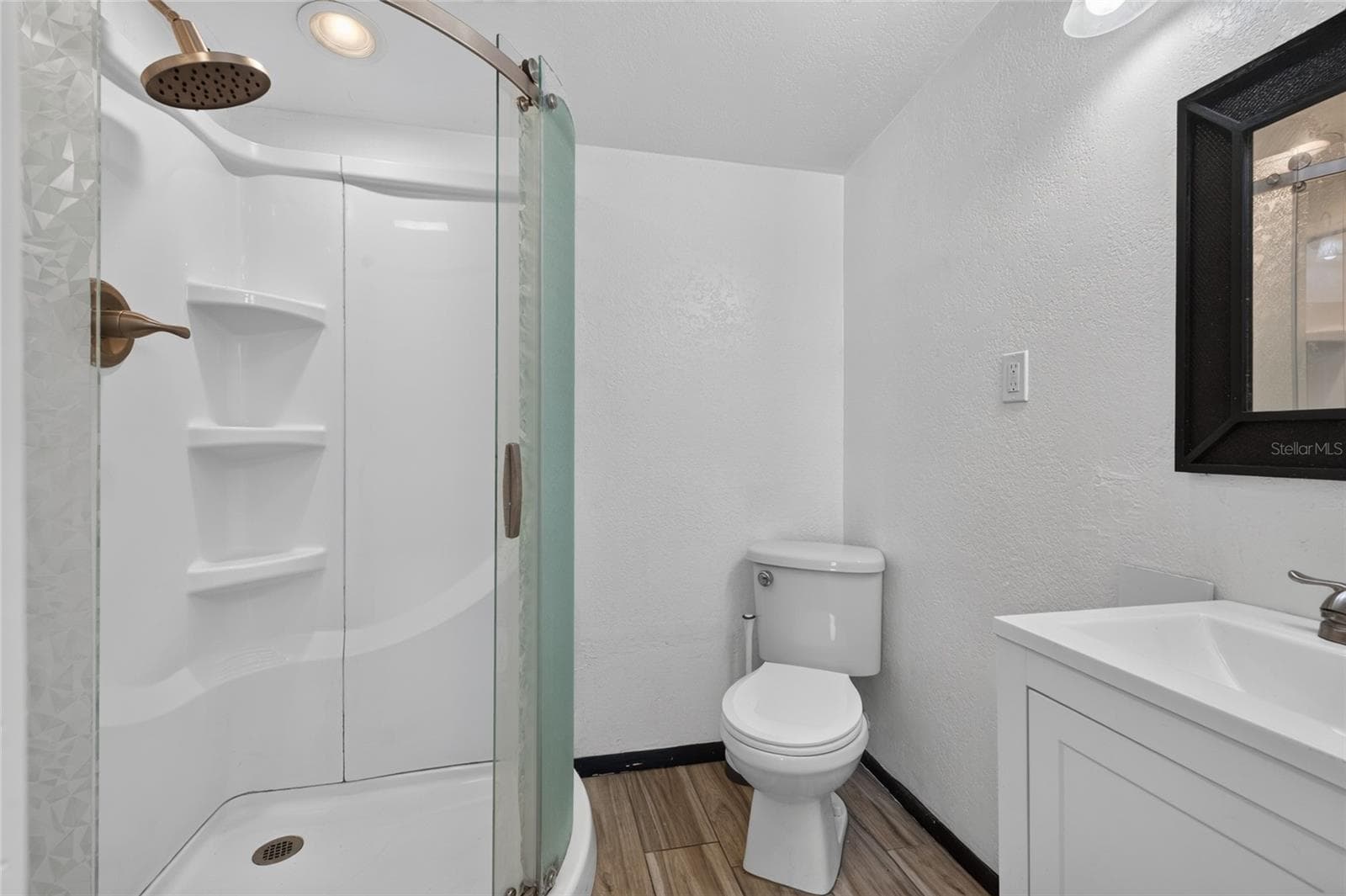 Single Family Residence at 8024 HILLMAN AVE, PUNTA GORDA, photo 10 of 39
