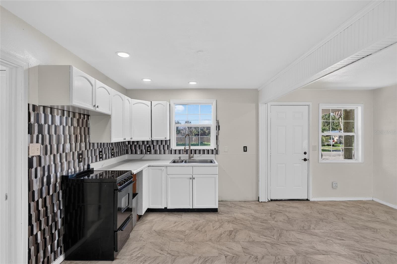 Single Family Residence at 8024 HILLMAN AVE, PUNTA GORDA, photo 12 of 39
