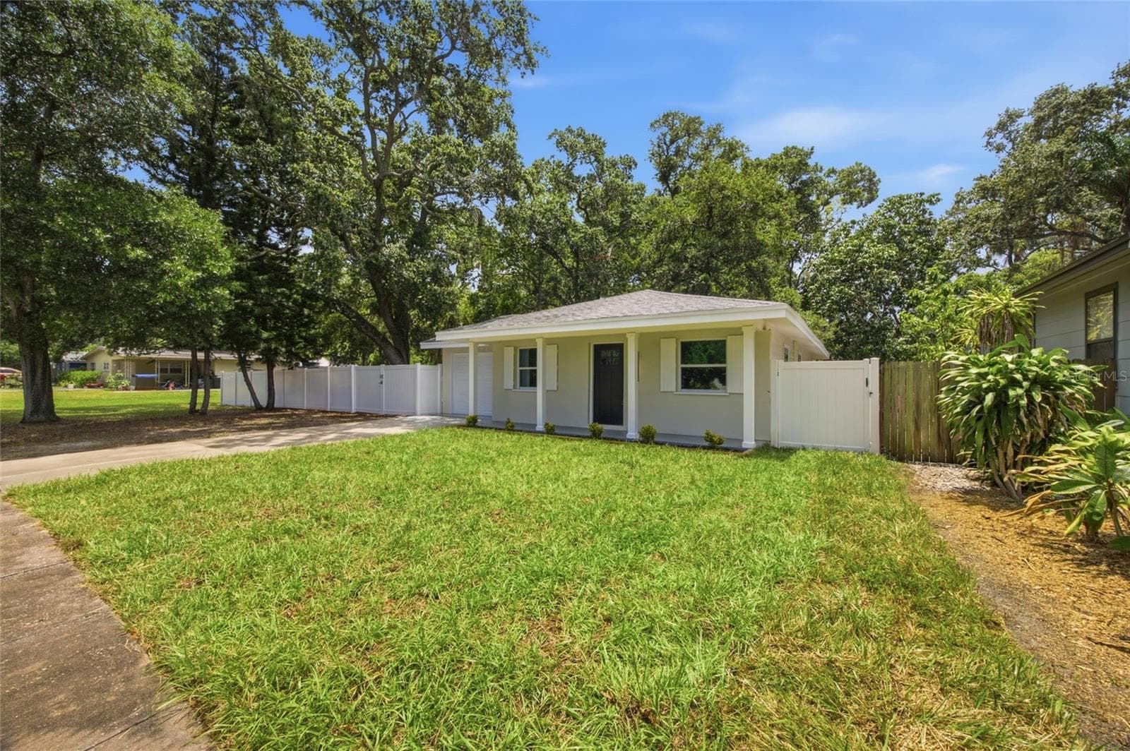 Single Family Residence at 1333 OVERLEA ST, CLEARWATER, photo 3 of 35