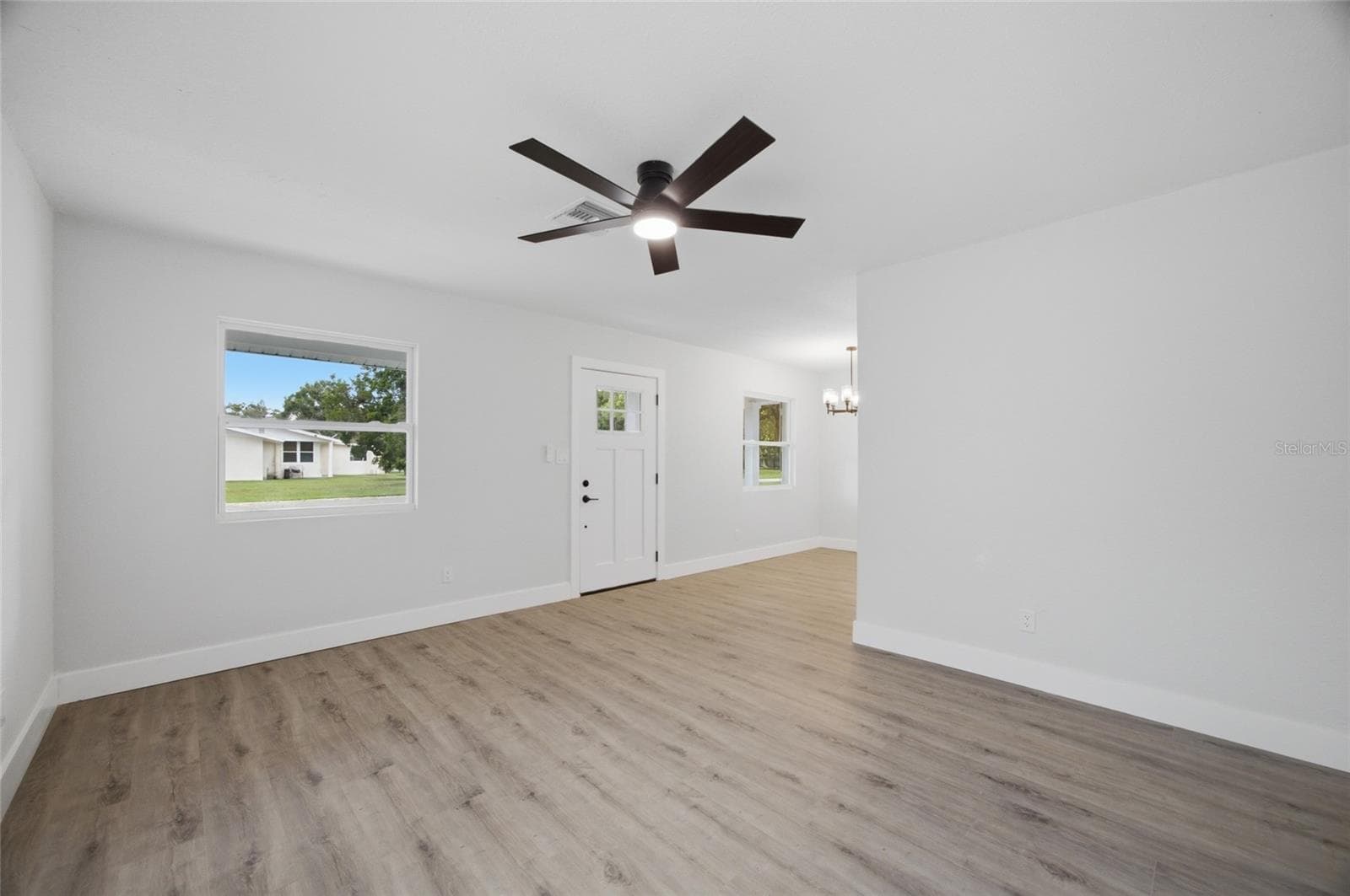 Single Family Residence at 1333 OVERLEA ST, CLEARWATER, photo 5 of 35