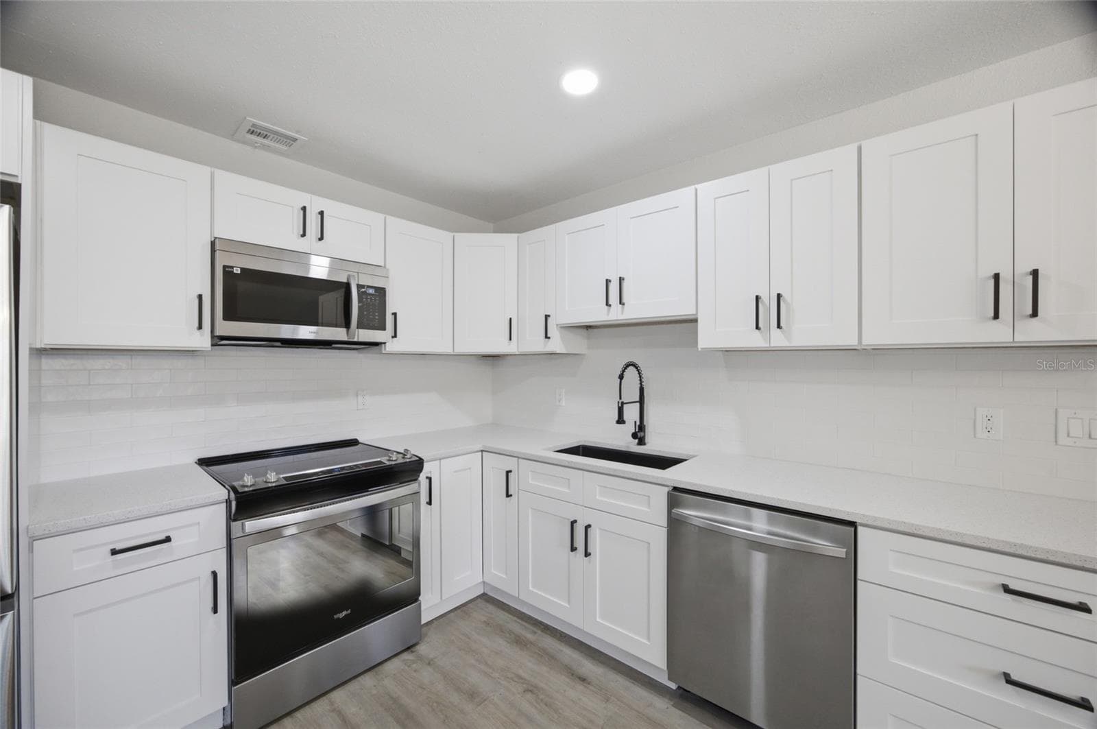 Single Family Residence at 1333 OVERLEA ST, CLEARWATER, photo 9 of 35
