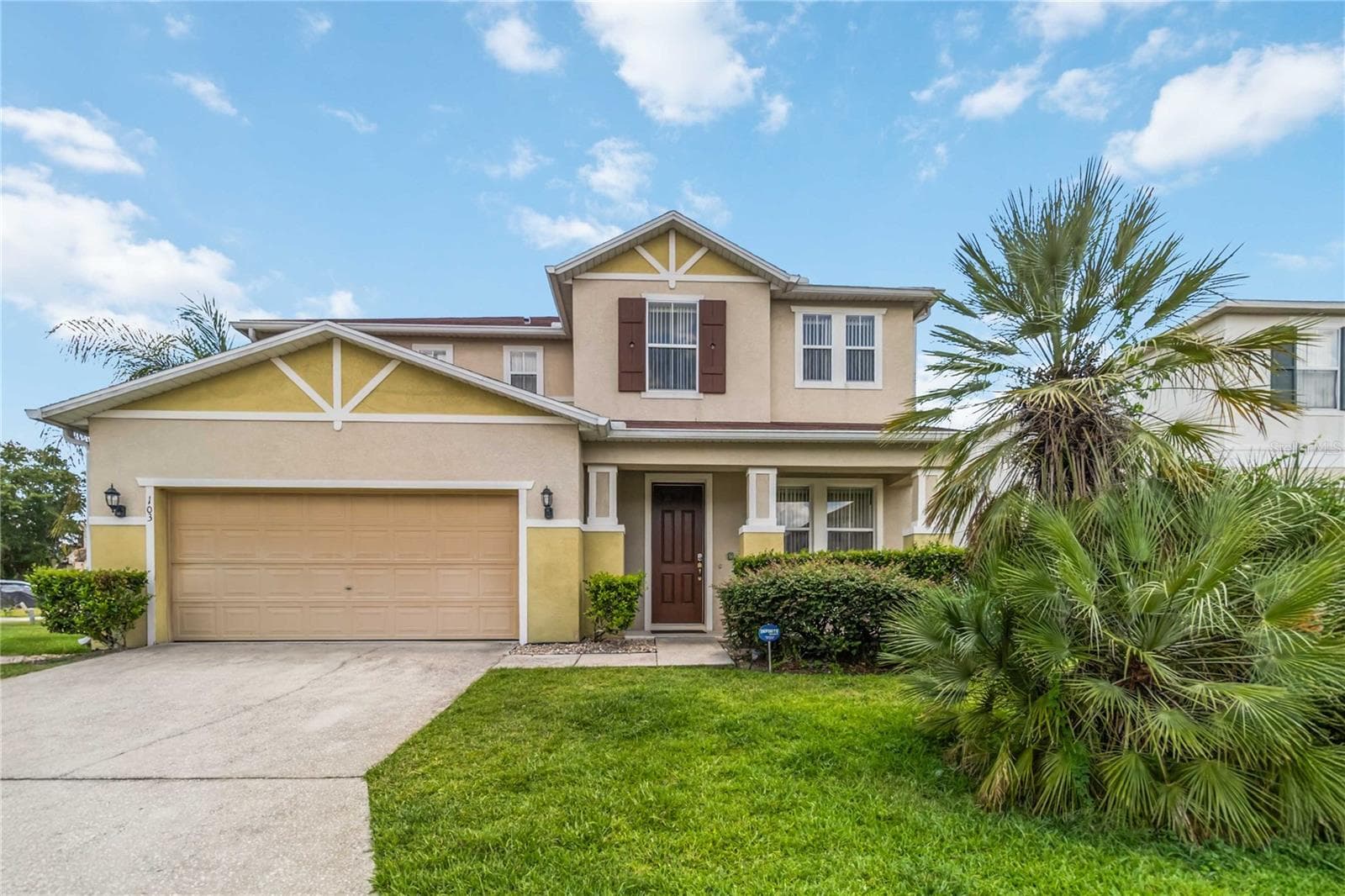 103 BAY LEAF LN