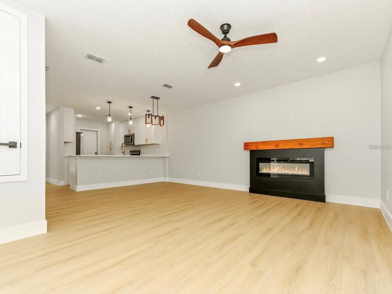 Single Family Residence at 3058 GRACELAND CT, ORLANDO, photo 13 of 27