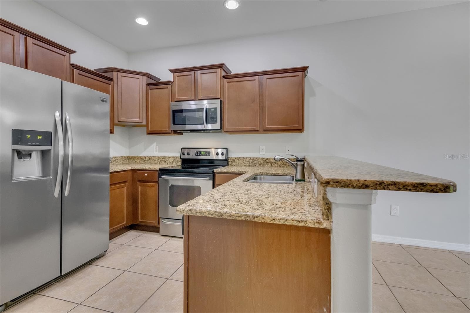 Townhouse at 10975 SAVANNAH LANDING CIR, ORLANDO, photo 9 of 31