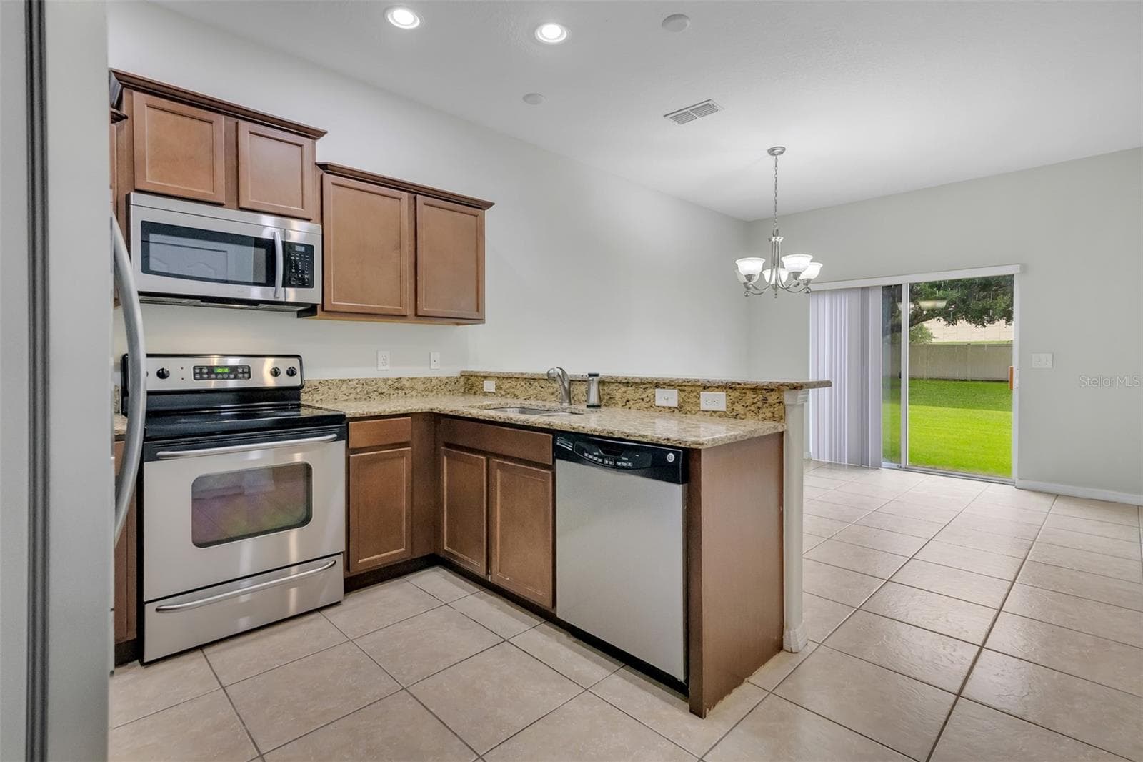 Townhouse at 10975 SAVANNAH LANDING CIR, ORLANDO, photo 10 of 31
