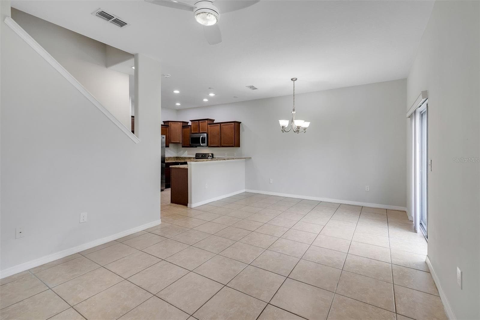 Townhouse at 10975 SAVANNAH LANDING CIR, ORLANDO, photo 12 of 31