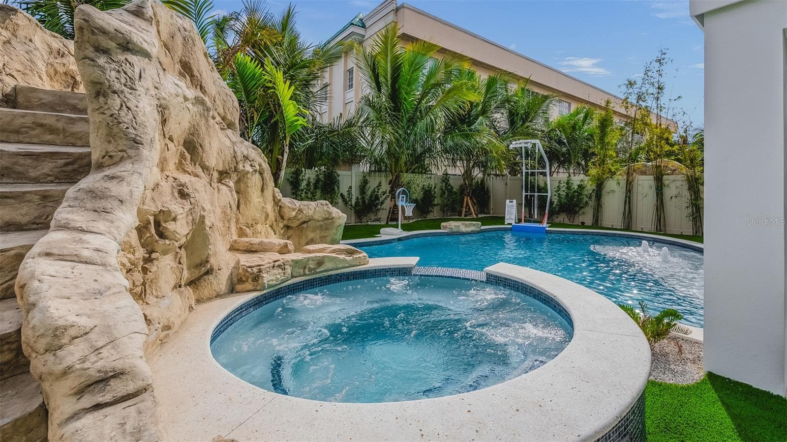 Condominium at 1142 WINDSONG LN #A, SARASOTA, photo 58 of 67