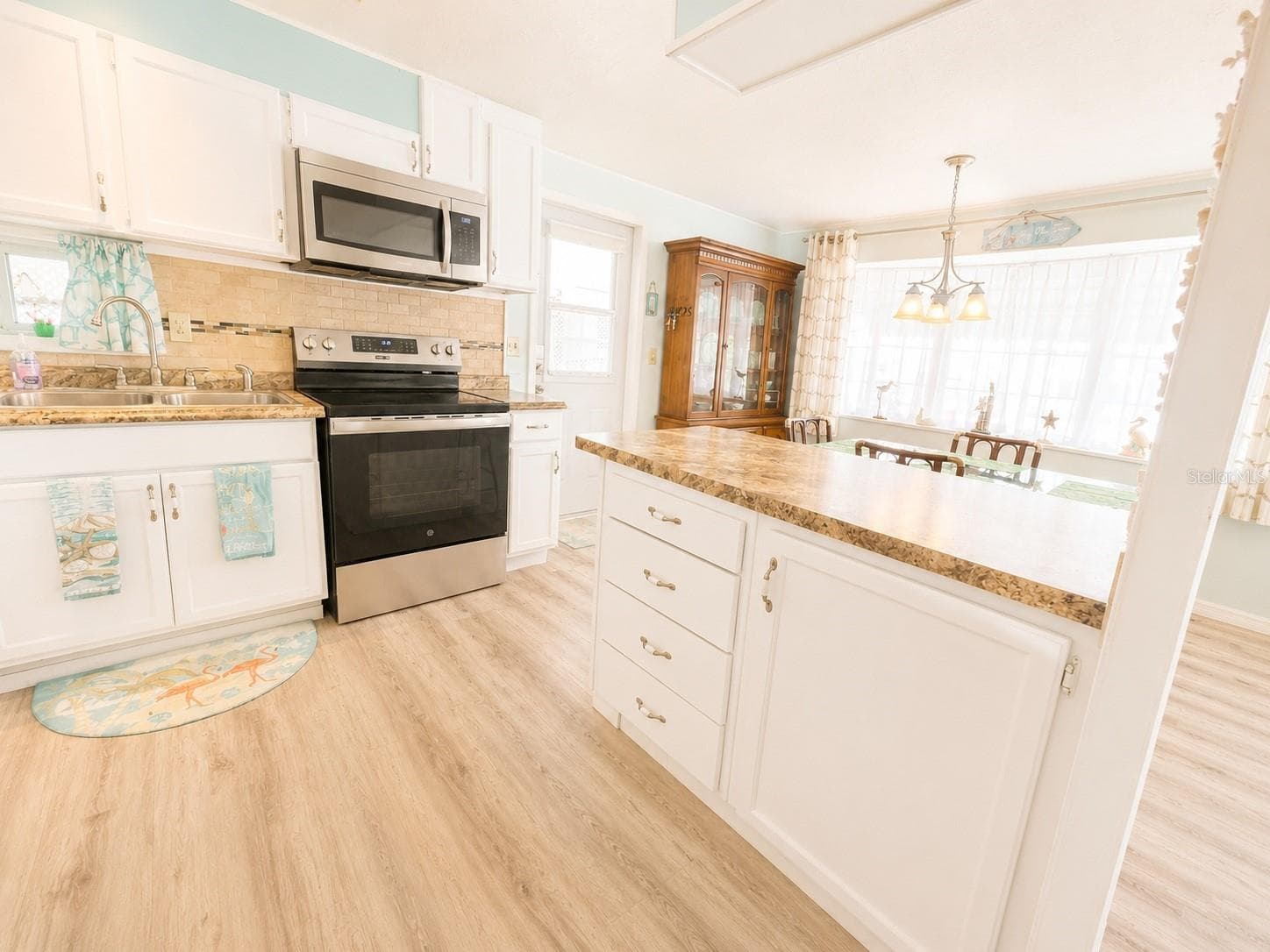 Mobile Home at 1614 MICHIGAN AVE, BRADENTON, photo 11 of 46