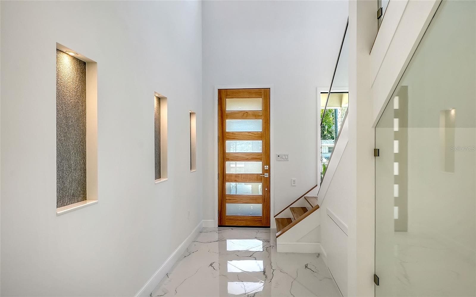 Single Family Residence at 2483 BAY ST, SARASOTA, photo 5 of 56