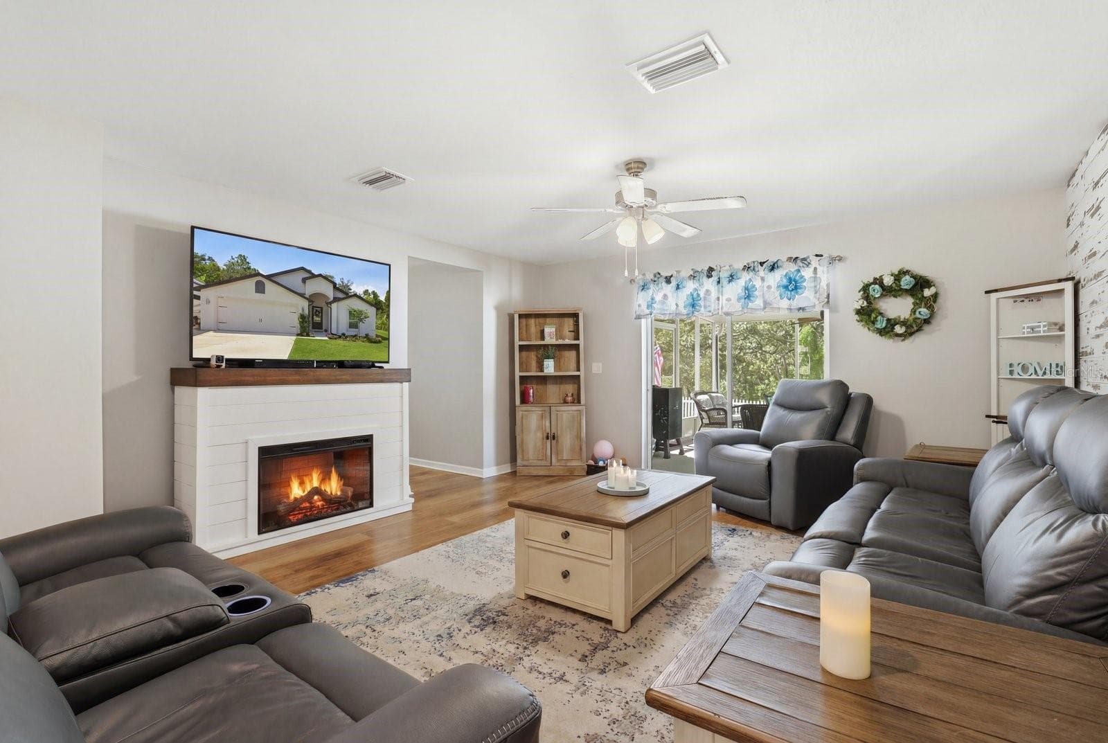 Single Family Residence at 12200 PINE FINCH AVE, WEEKI WACHEE, photo 12 of 37
