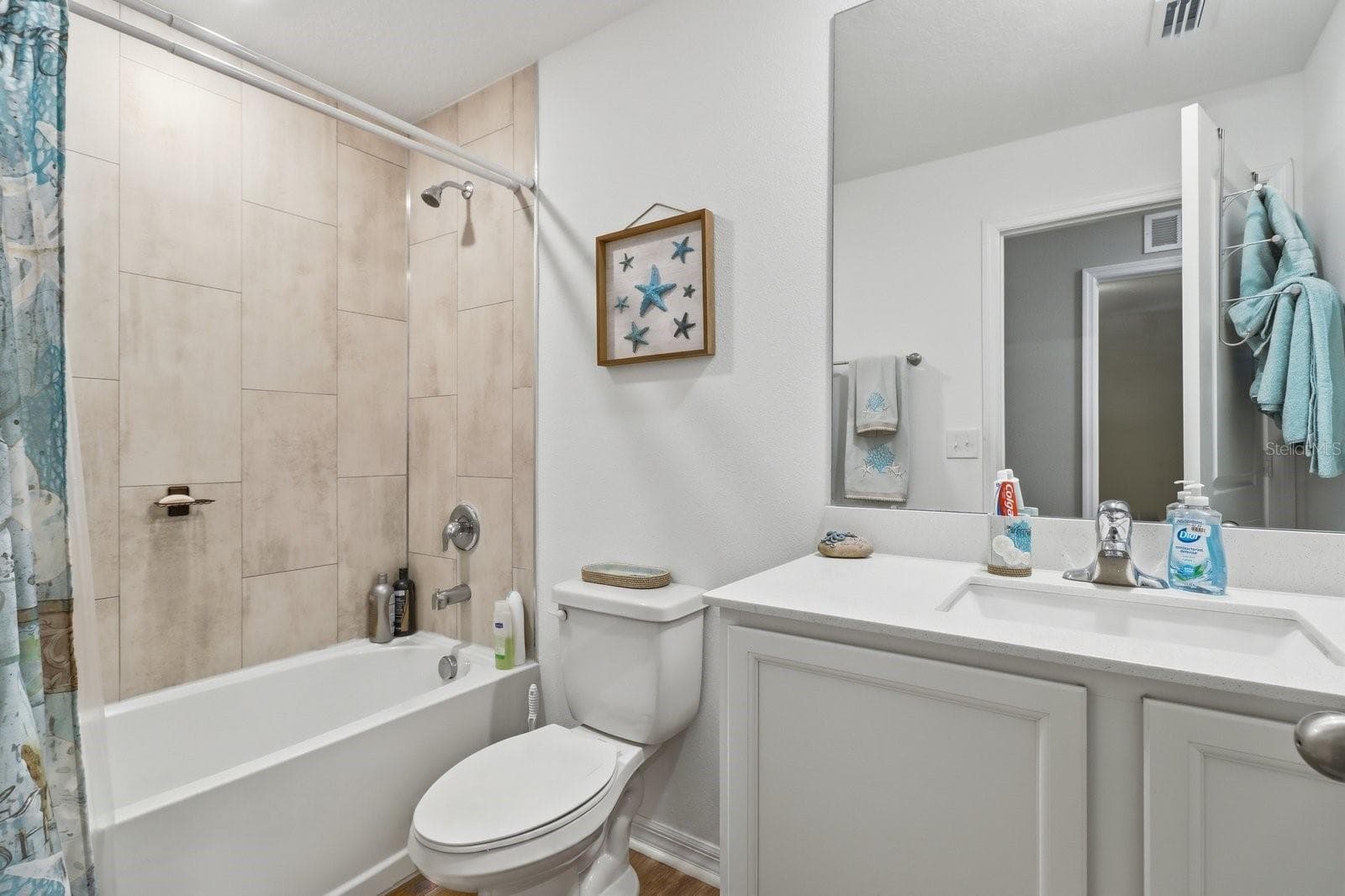2nd bathroom - 12200 PINE FINCH AVE, WEEKI WACHEE
