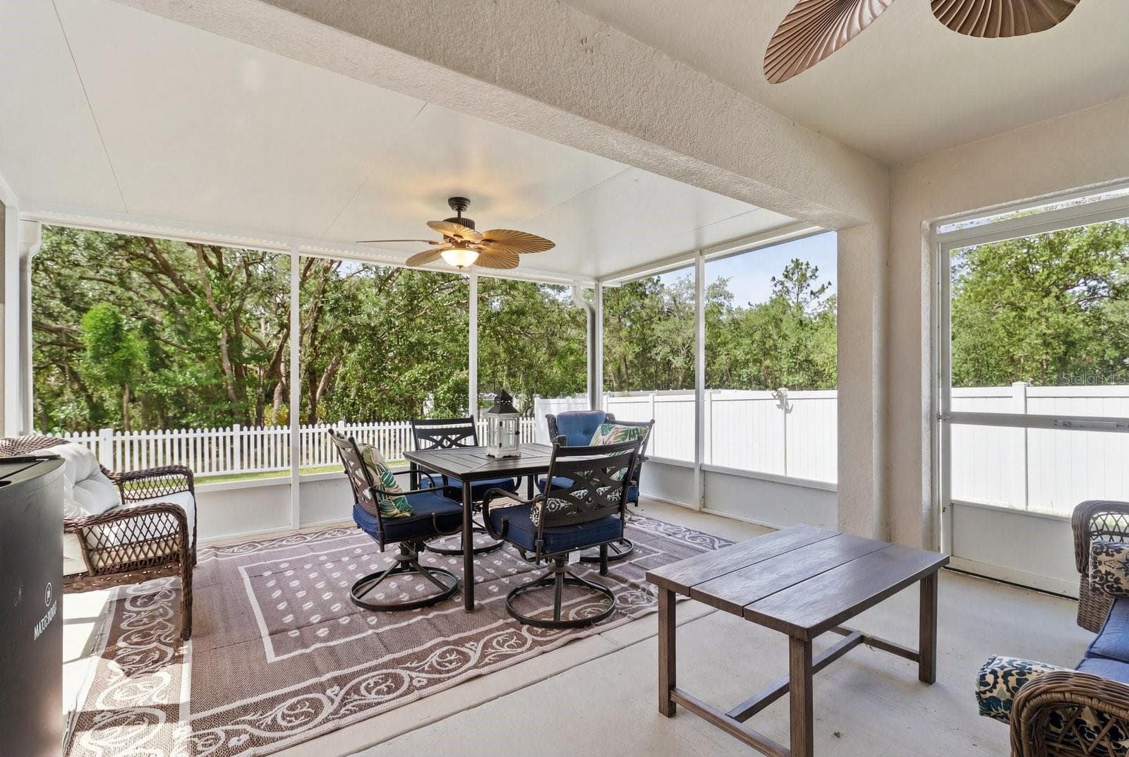 extended screened porch - 12200 PINE FINCH AVE, WEEKI WACHEE