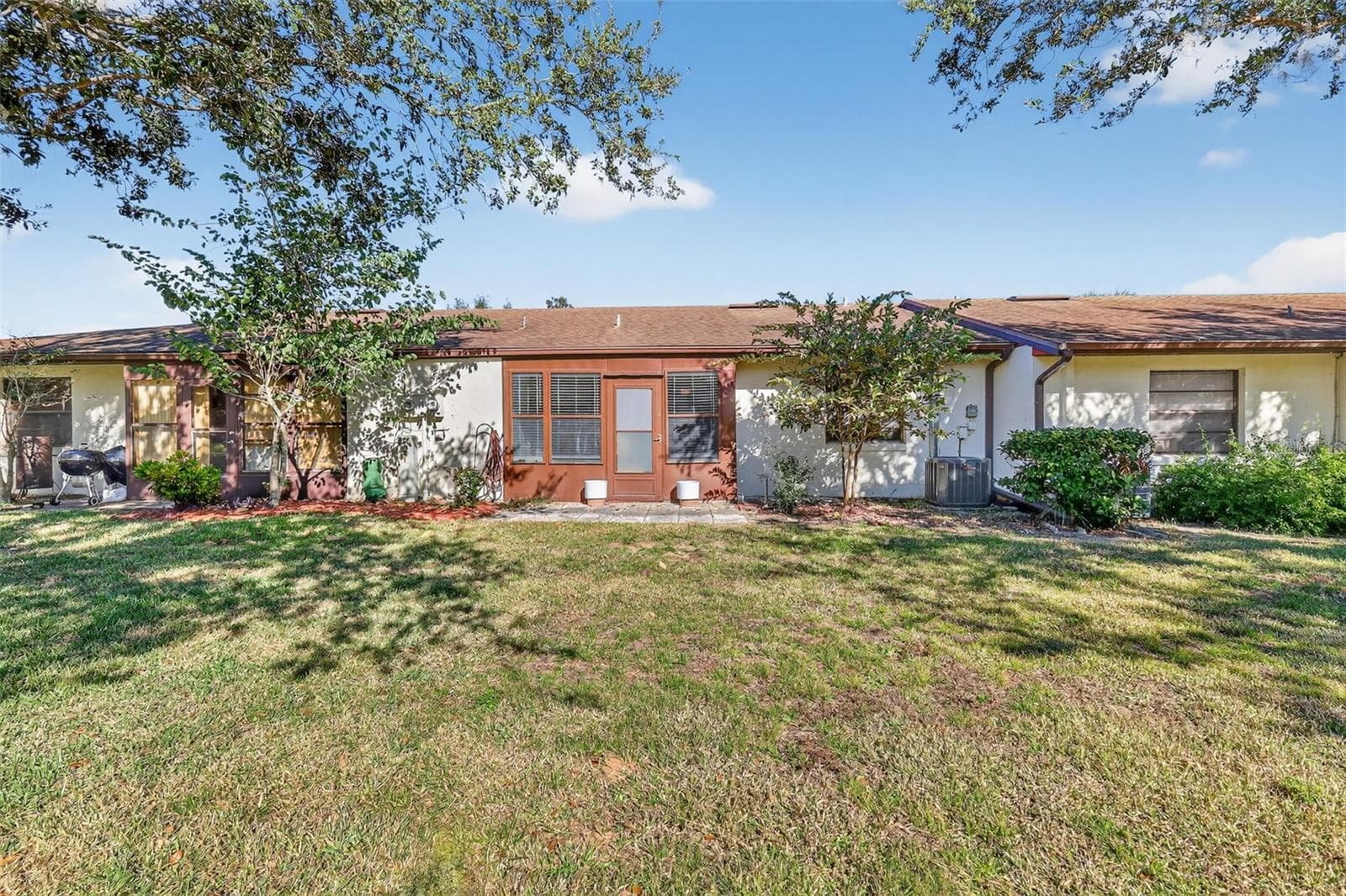 Villa at 12520 ORANGEWOOD CT, TAVARES, photo 18 of 23