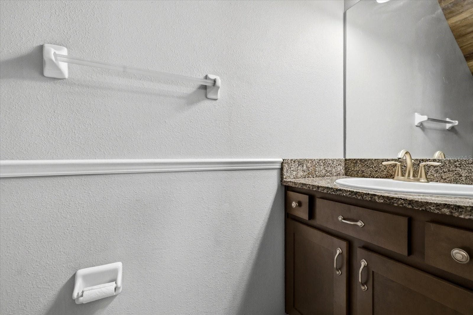 Townhouse at 6453 BAYTOWN DR, SARASOTA, photo 14 of 33